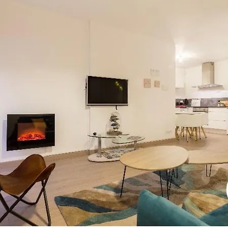 Centre Historique Avec Garage Apartament *